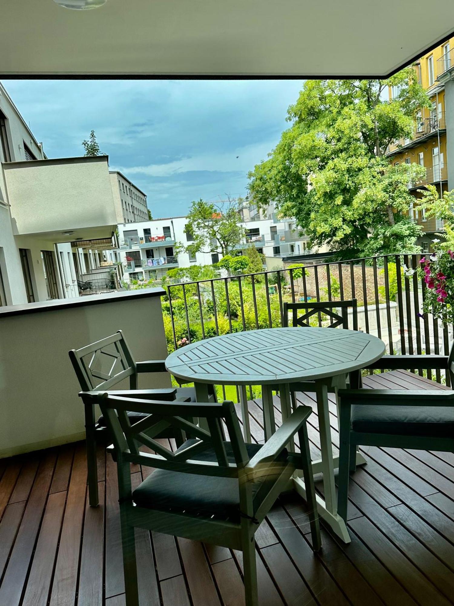 Vienna Sunny Side Up Apartments Экстерьер фото